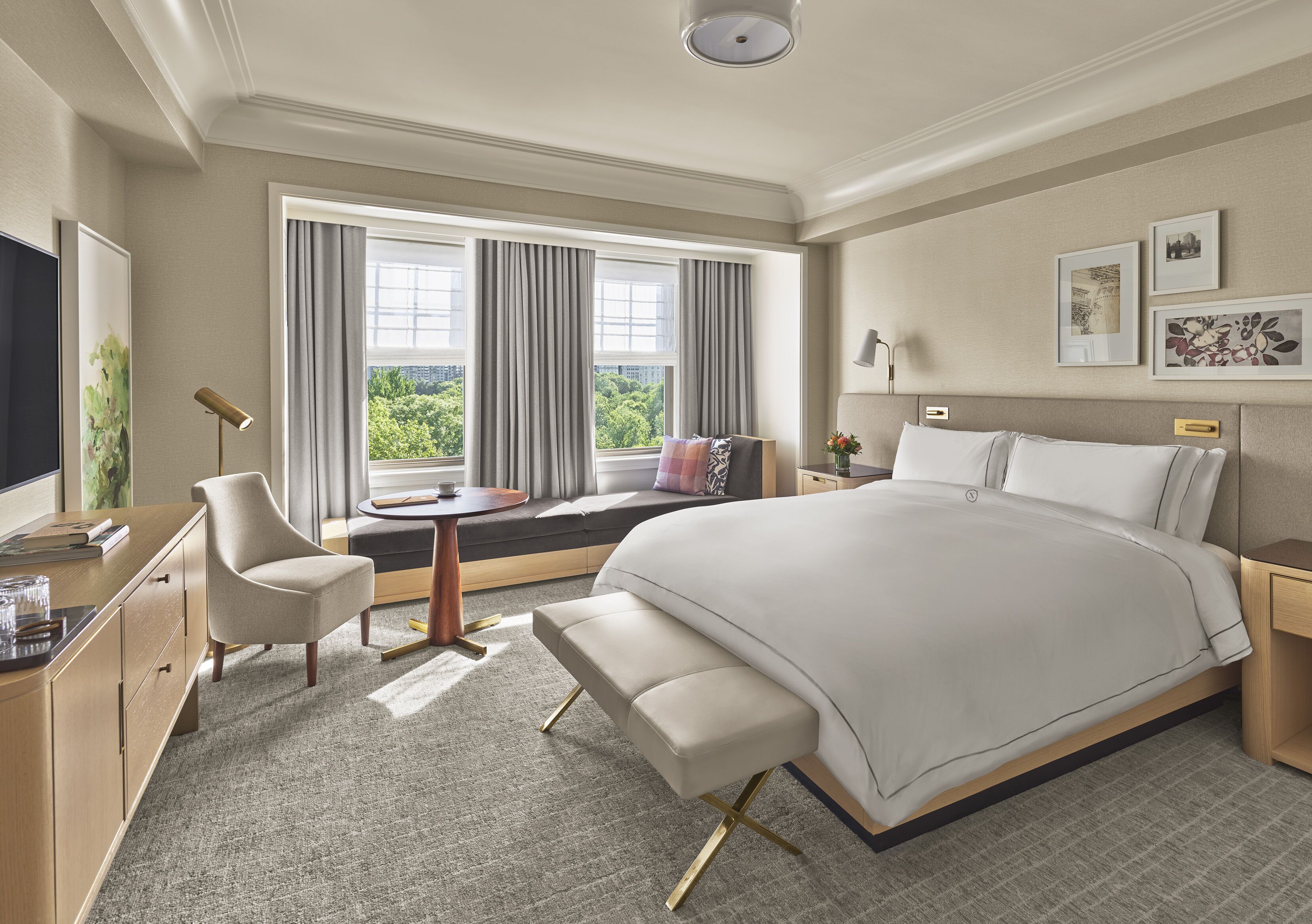 Room, 1 King Bed, Park View | Frette Italian sheets, premium bedding, down comforters, minibar