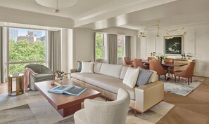 Room, Corner (House) | Frette Italian sheets, premium bedding, down comforters, minibar - The Newbury Boston (Boston)