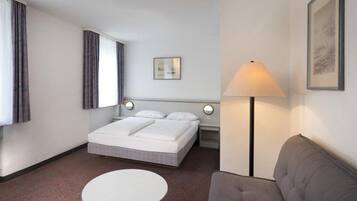 Roupas de cama antialérgicas, escrivaninha