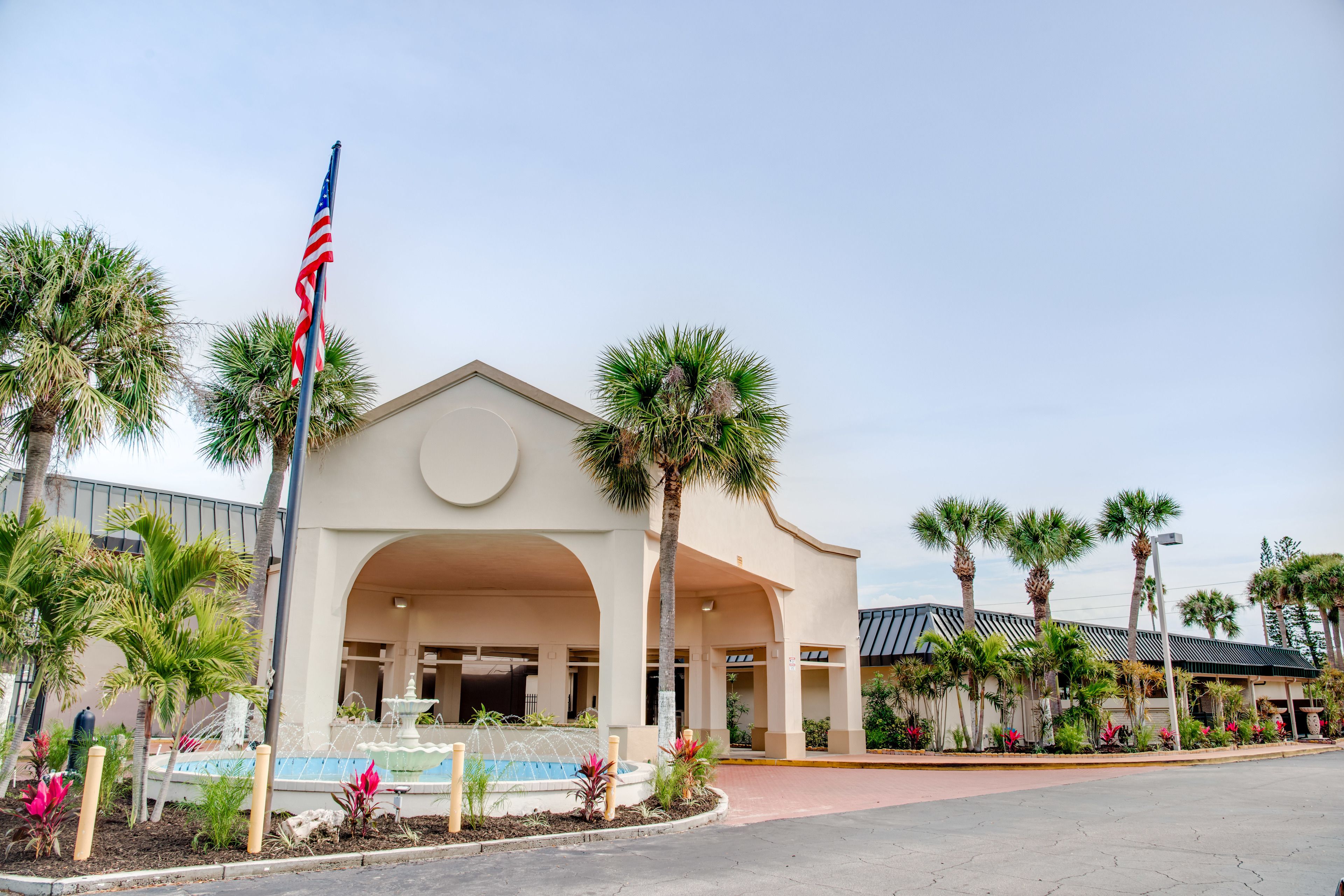 Photo - Days Inn by Wyndham St. Petersburg / Tampa Bay Area