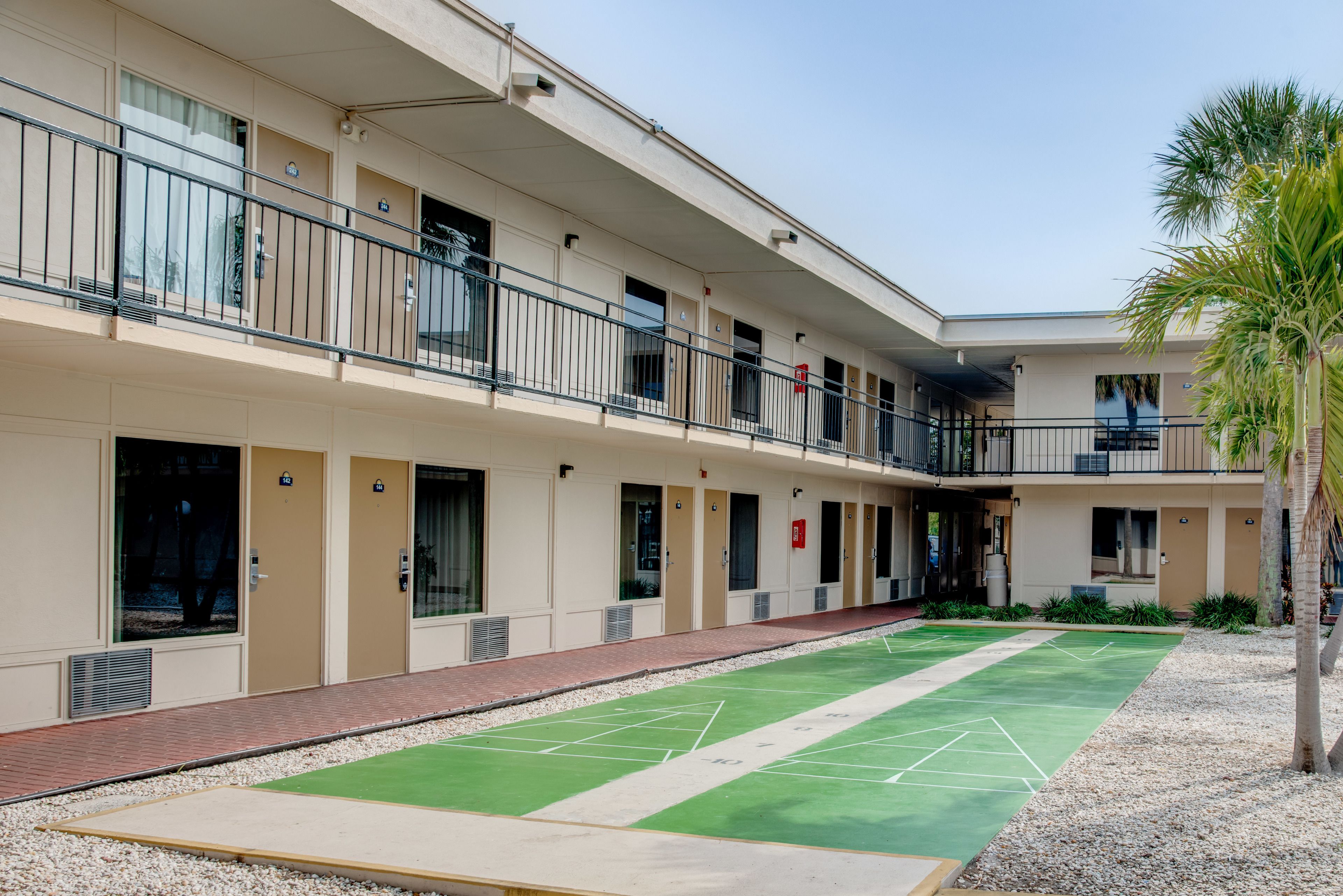 Photo - Days Inn by Wyndham St. Petersburg / Tampa Bay Area