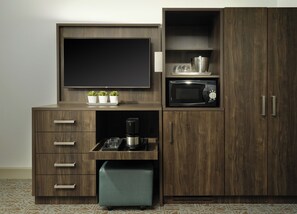 1 bedroom, hypo-allergenic bedding, in-room safe, desk