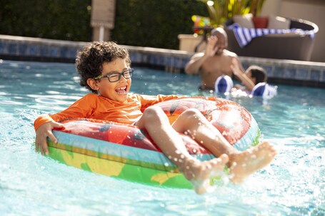 Buena Vista Suites Orlando - Image 17