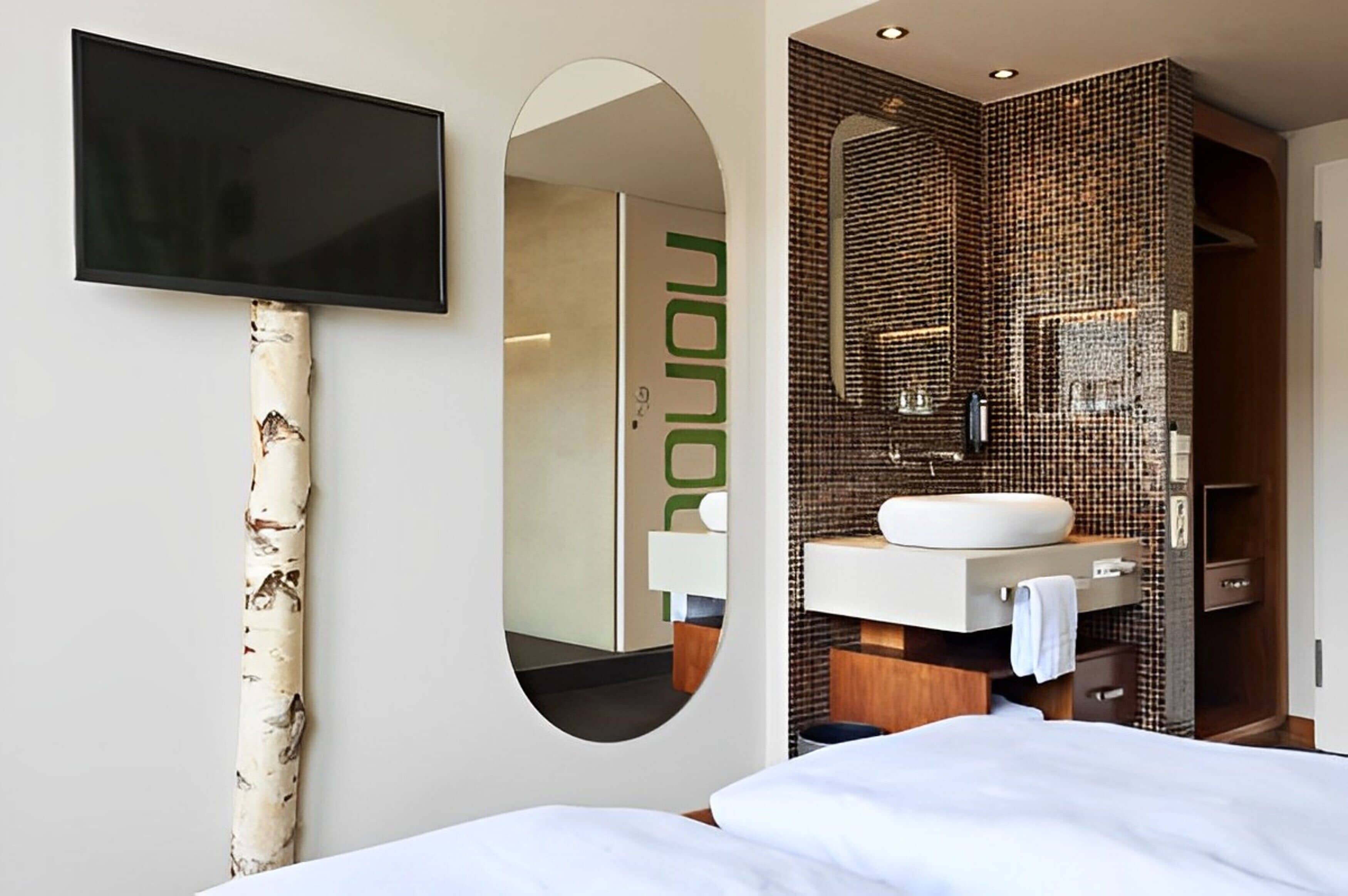 double room, courtyard view | hypo-allergenic bedding, in-room safe, free wifi, bed sheets