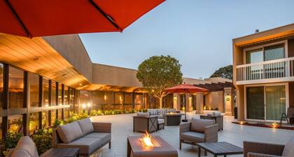 Holiday Inn Oxnard – Ventura by IHG