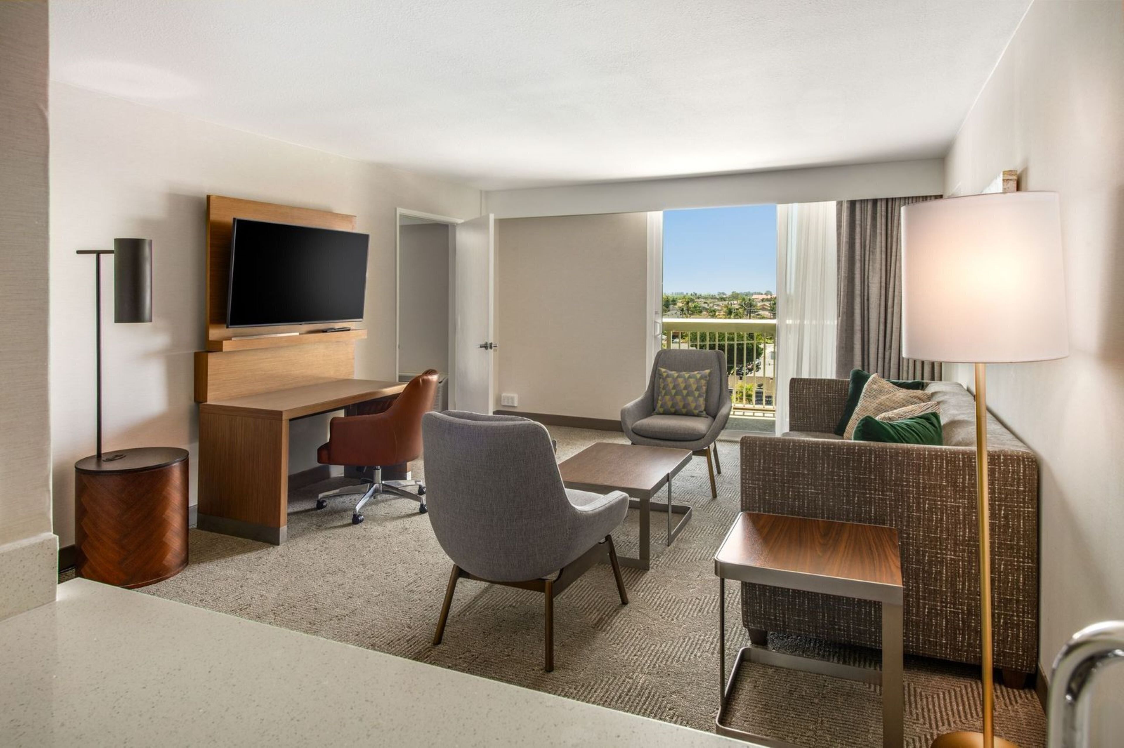 suite, 1 bedroom, pool view | premium bedding, down duvets, in-room safe, desk