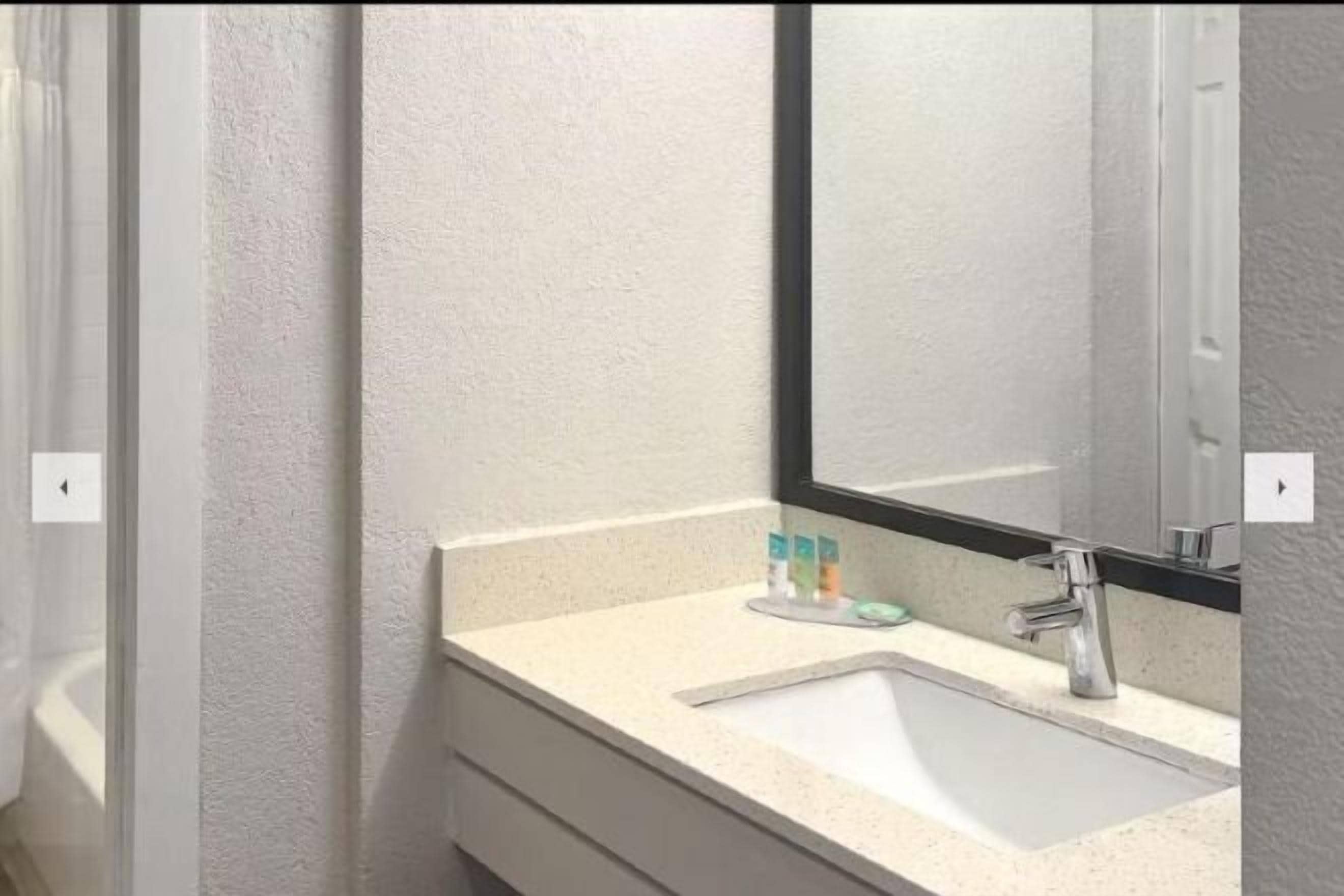 Combined shower/tub, eco-friendly toiletries, hair dryer, towels