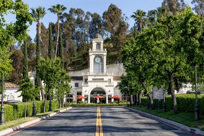 The Anza - A Calabasas Hotel