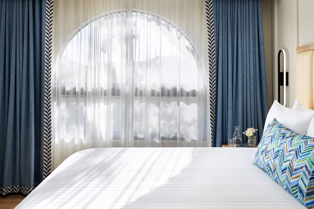 Suite, 3 Bedroom | Egyptian cotton sheets, premium bedding, down comforters, pillowtop beds