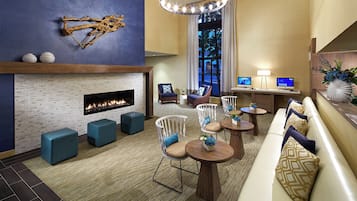 Lobby lounge