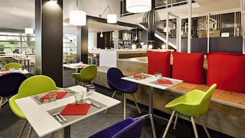 Mittagessen und Abendessen, internationale Küche