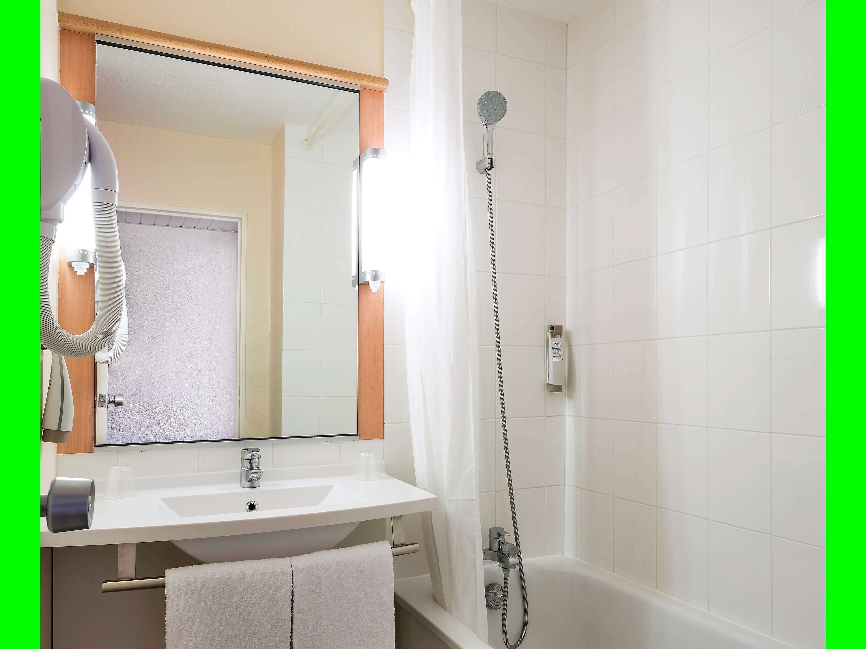 1 bedroom, premium bedding, individually decorated