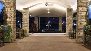 Property entrance - The Suites at Magic Tree (Kissimmee)