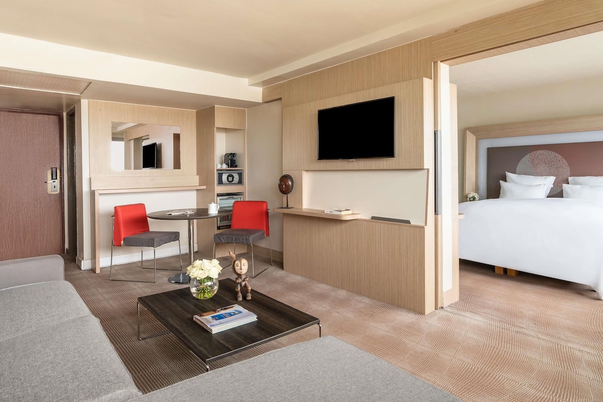 Junior-Zweibettzimmer | Hochwertige Bettwaren, Minibar, Zimmersafe, Schreibtisch