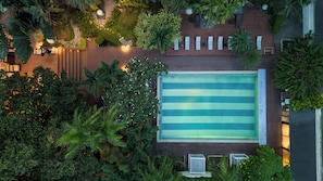 Outdoor pool, pool loungers