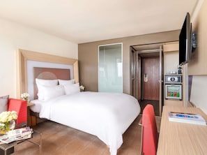 Premium bedding, minibar, in-room safe, desk