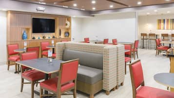 Petit déjeuner buffet compris