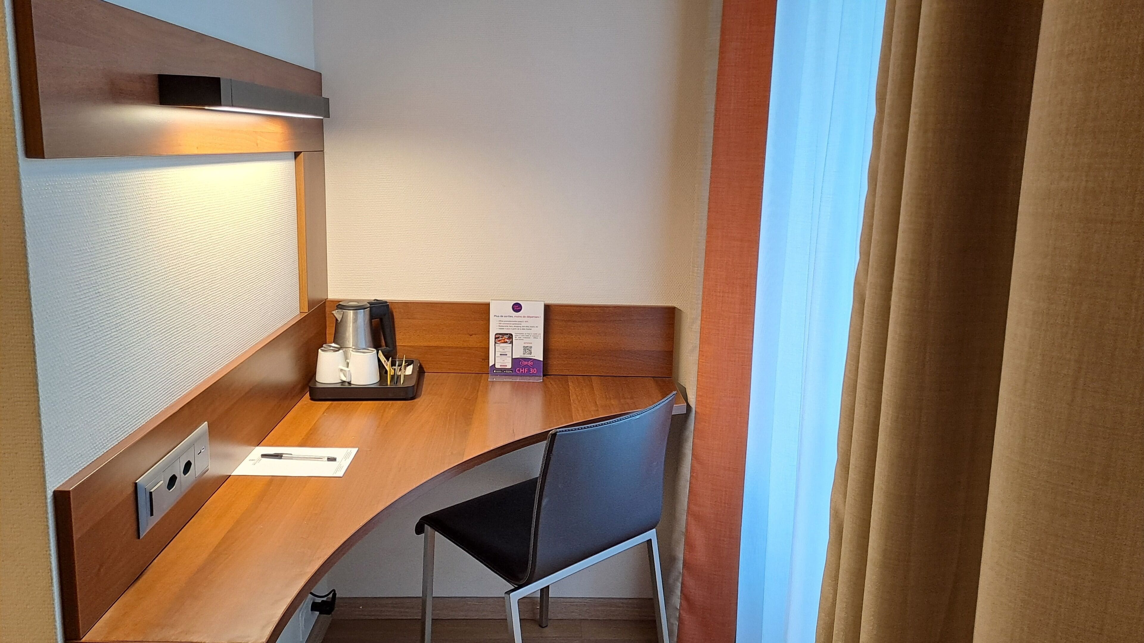 superior double or twin room | 1 bedroom, minibar, in-room safe, desk