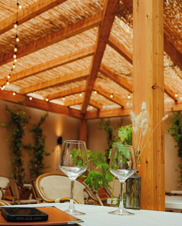 S'hi serveixen dinars, sopars i plats de cuina internacional