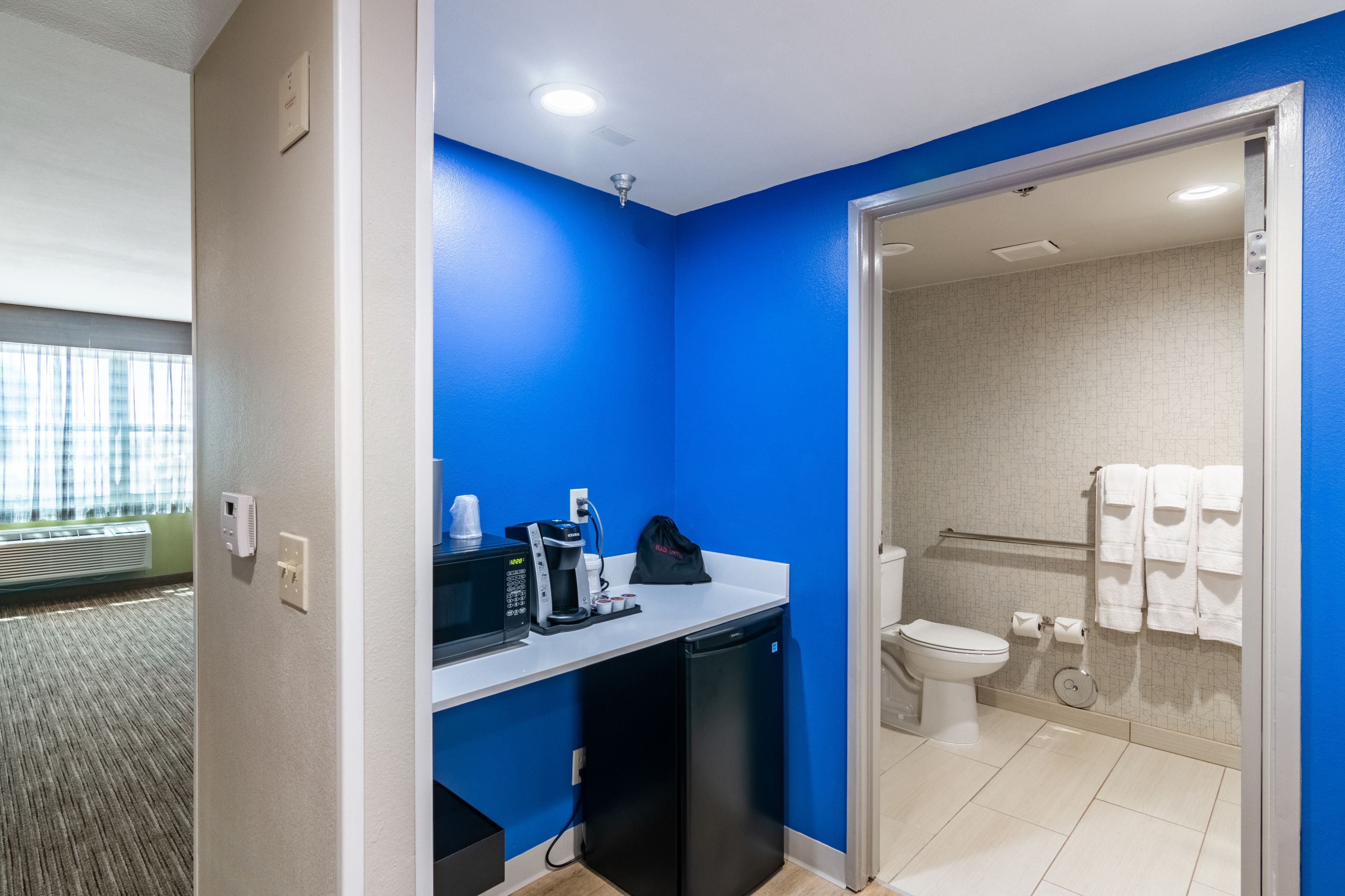 standard room, 2 queen beds, accessible (communications, mobility, access tub) | room amenity