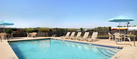 Seasonal outdoor pool, sun loungers