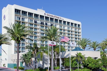 DoubleTree by Hilton Torrance - South Bay