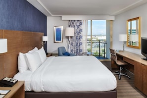 Hochwertige Bettwaren, Zimmersafe, Verdunkelungsvorhänge