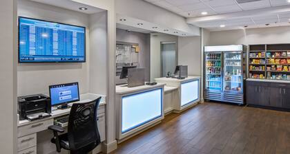 Holiday Inn Express Atlanta Airport - College Park by IHG