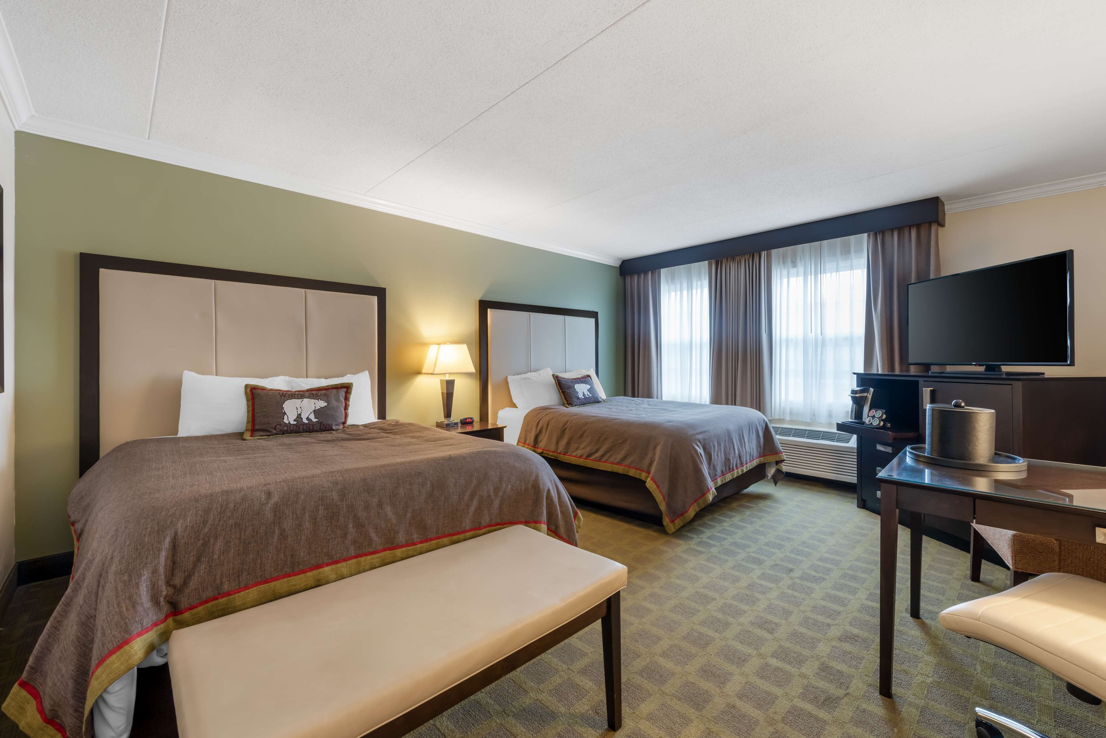 standard room, 2 queen beds, non smoking, refrigerator & microwave | hypo-allergenic bedding, pillow-top beds, in-room safe, laptop workspace