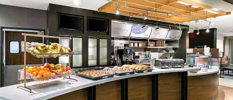 Colazione a pagamento, servita tutte le mattine