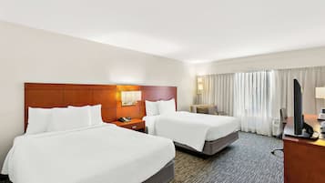 1 bedroom, premium bedding, desk, laptop workspace