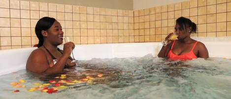 Swedish massages, sports massages, massage/treatment rooms