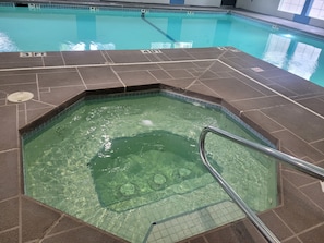 Indoor spa tub