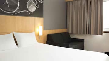 Double Room, 1 Double Bed with Sofa bed, Air conditioning (No Lift) | Desk, blackout drapes, soundproofing, iron/ironing board (on request)