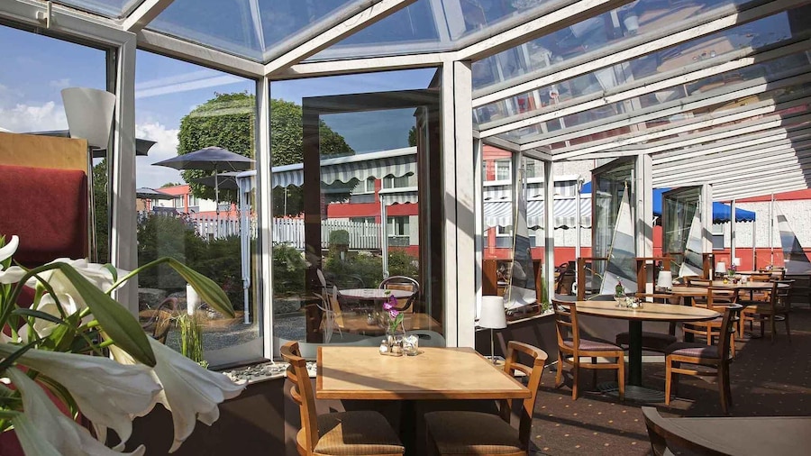 Ibis 3 Lacs Neuchatel Hotel