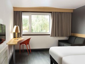 Double Room, 1 Double Bed with Sofa bed, Air conditioning (No Lift) - Ibis 3 Lacs Neuchatel Hotel (La Tene)