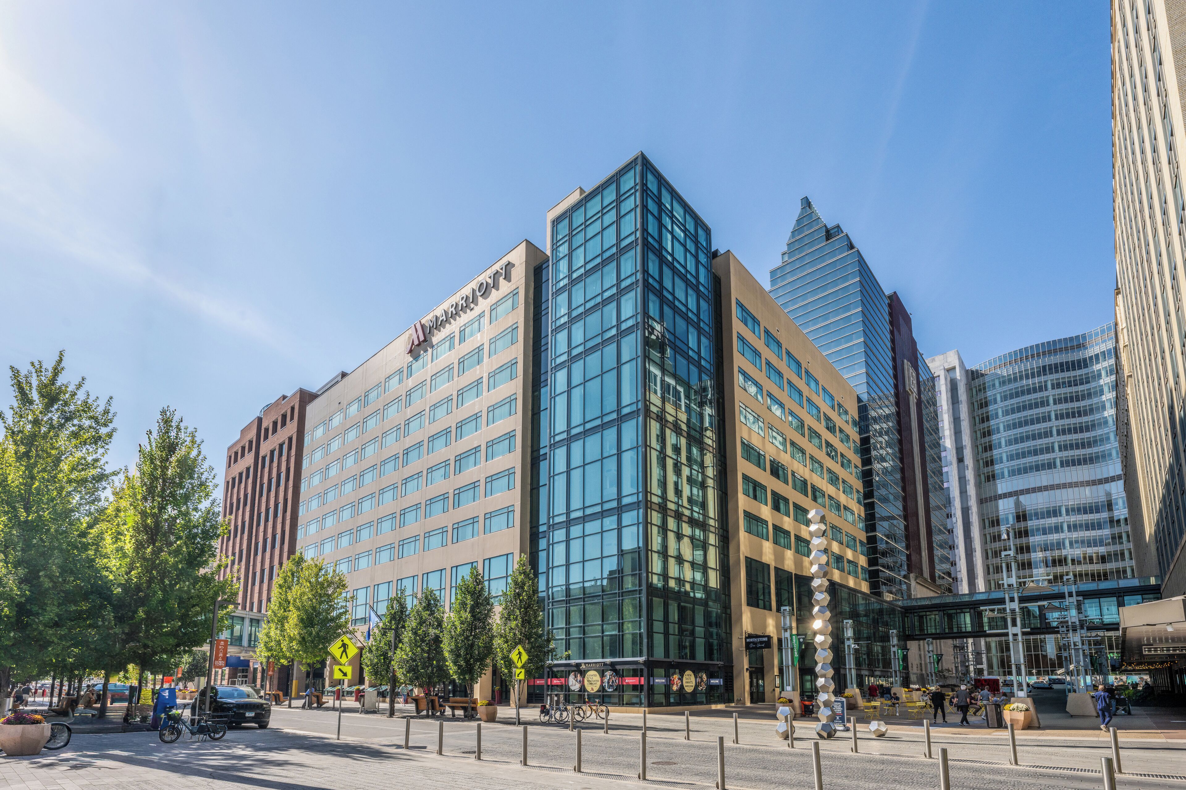 숙박 시설 정면