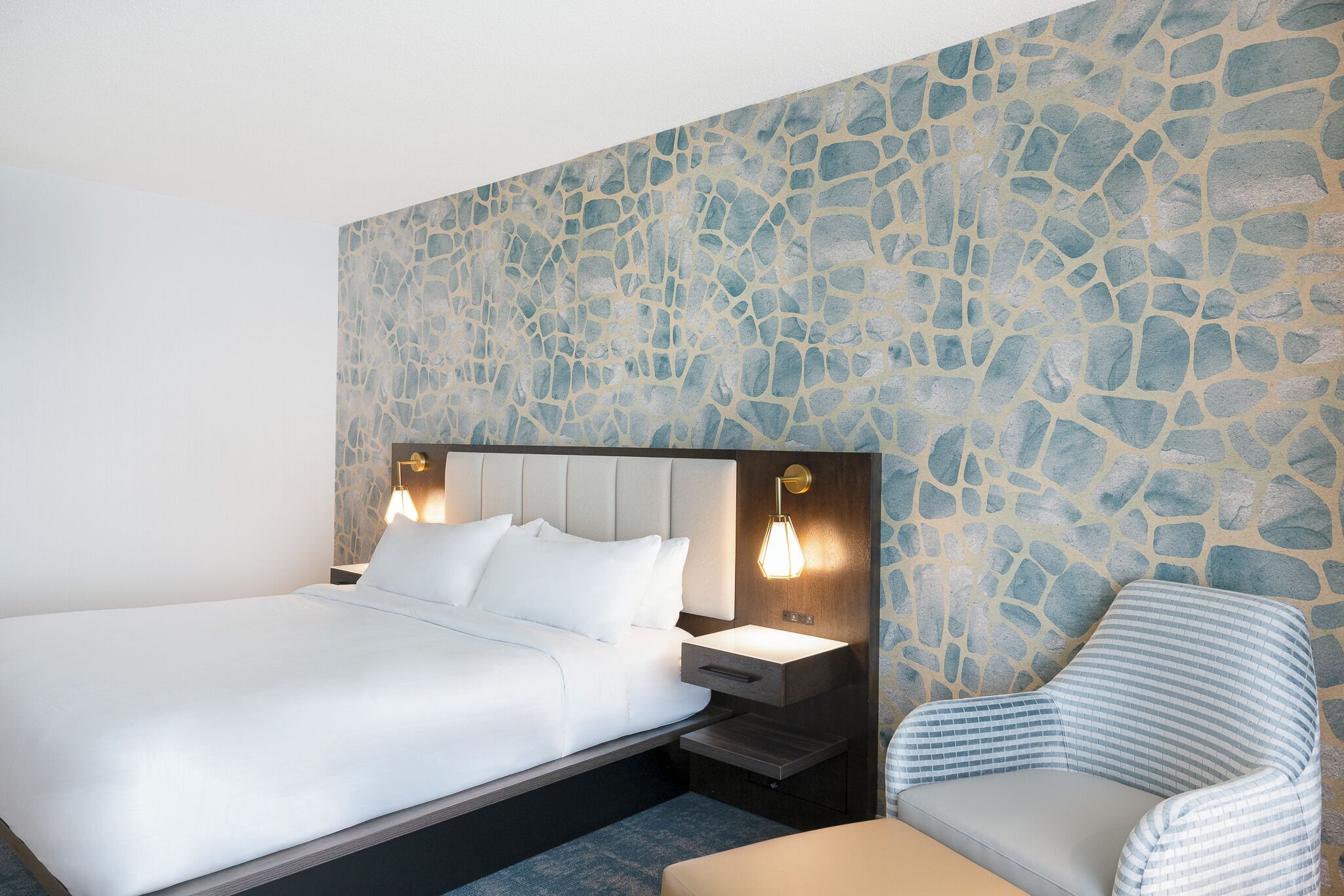 Ropa de cama de alta calidad, edredones de plumas, escritorio