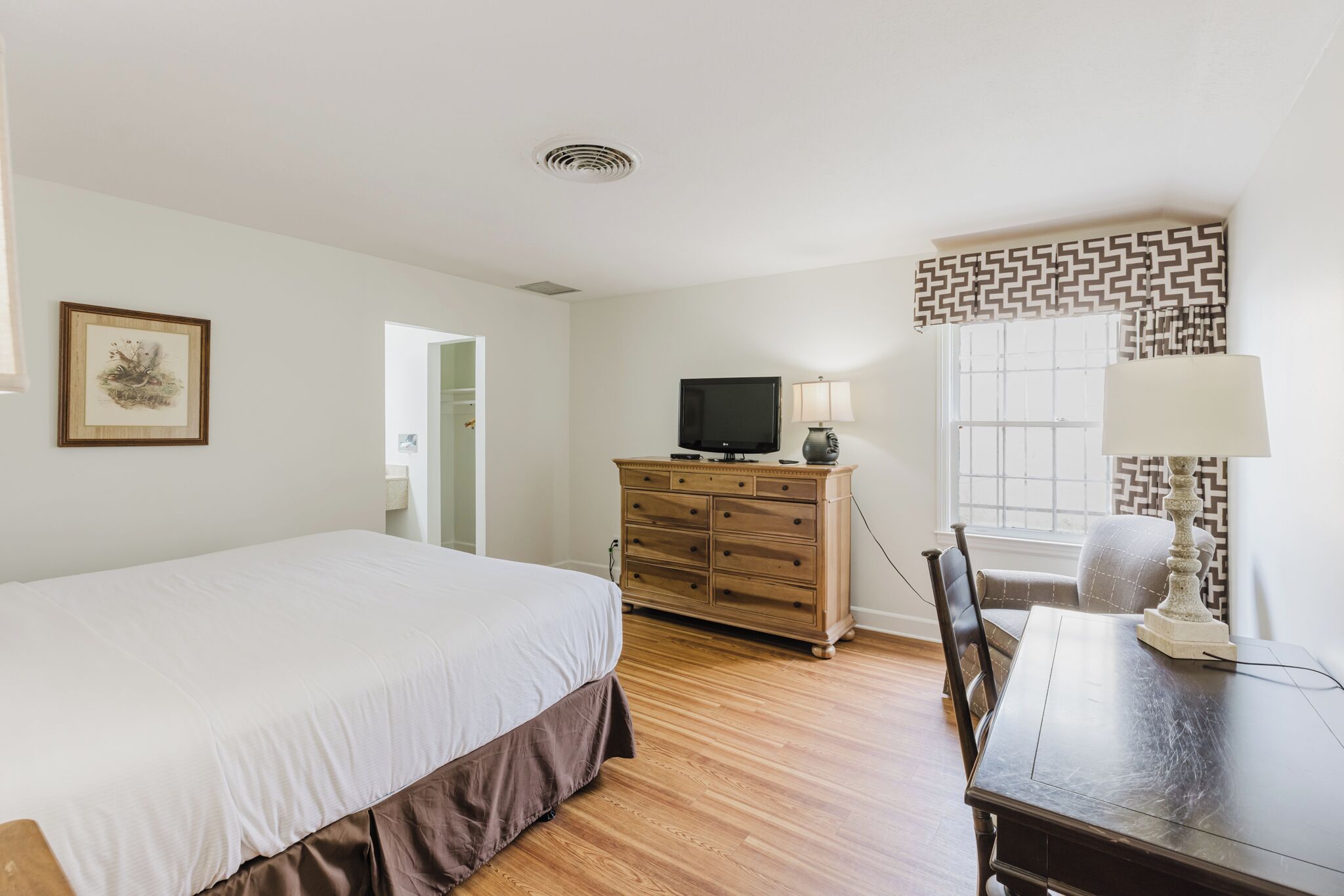 luxury suite | 1 bedroom, premium bedding, pillow-top beds, desk