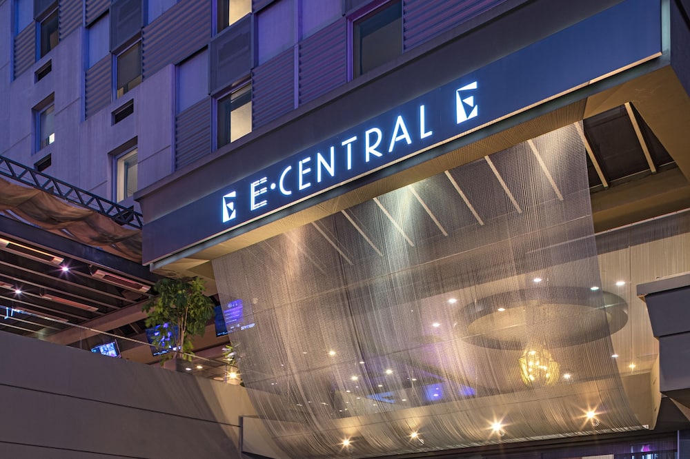 E-Central Downtown Los Angeles Hotel