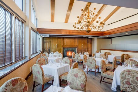 Sleepy Hollow Hotel - Image 12