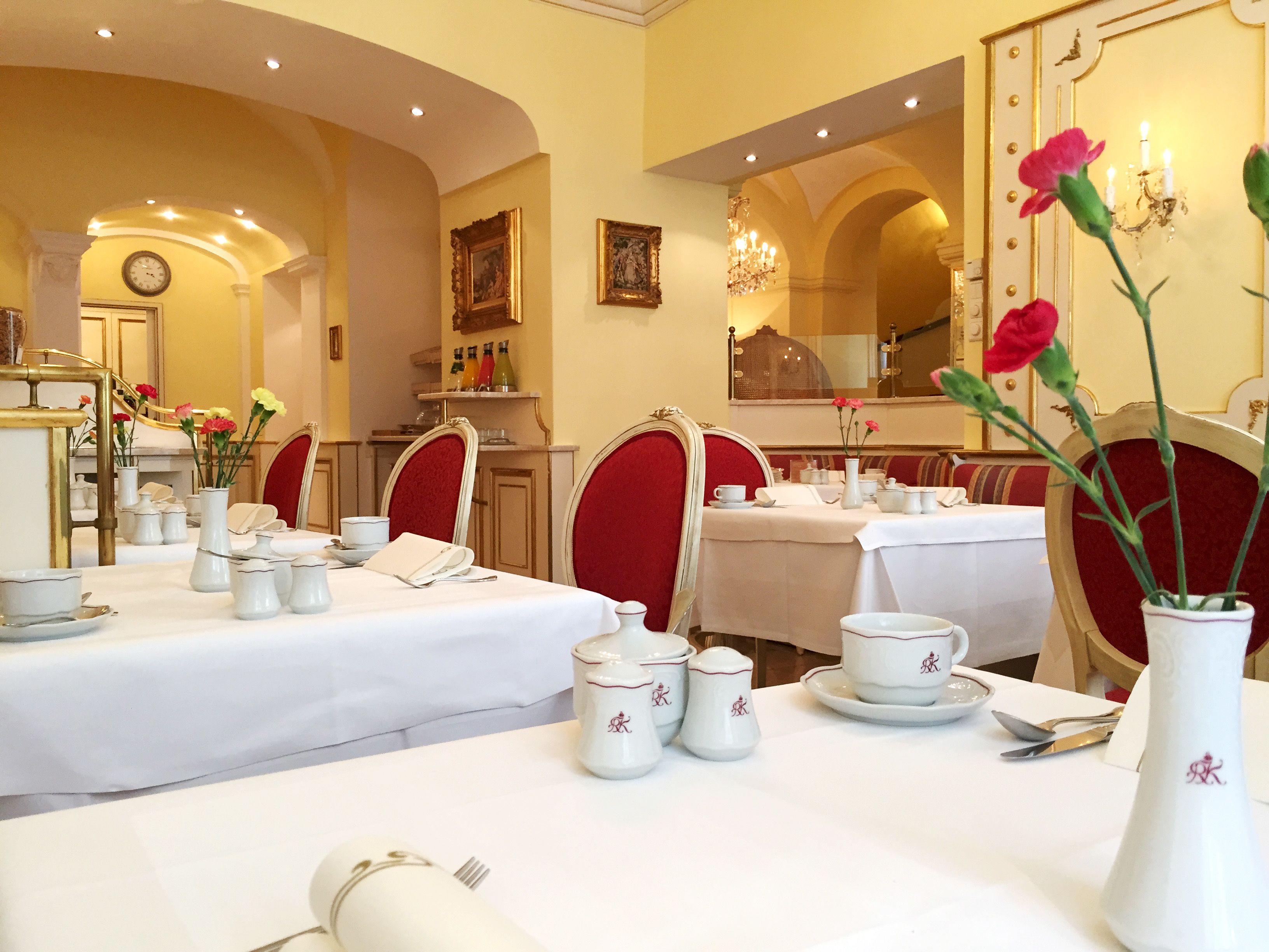 daily full breakfast (eur 28 per person)