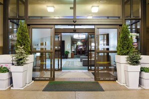 Exterior - Holiday Inn Weirton - Steubenville Area by IHG (Weirton)