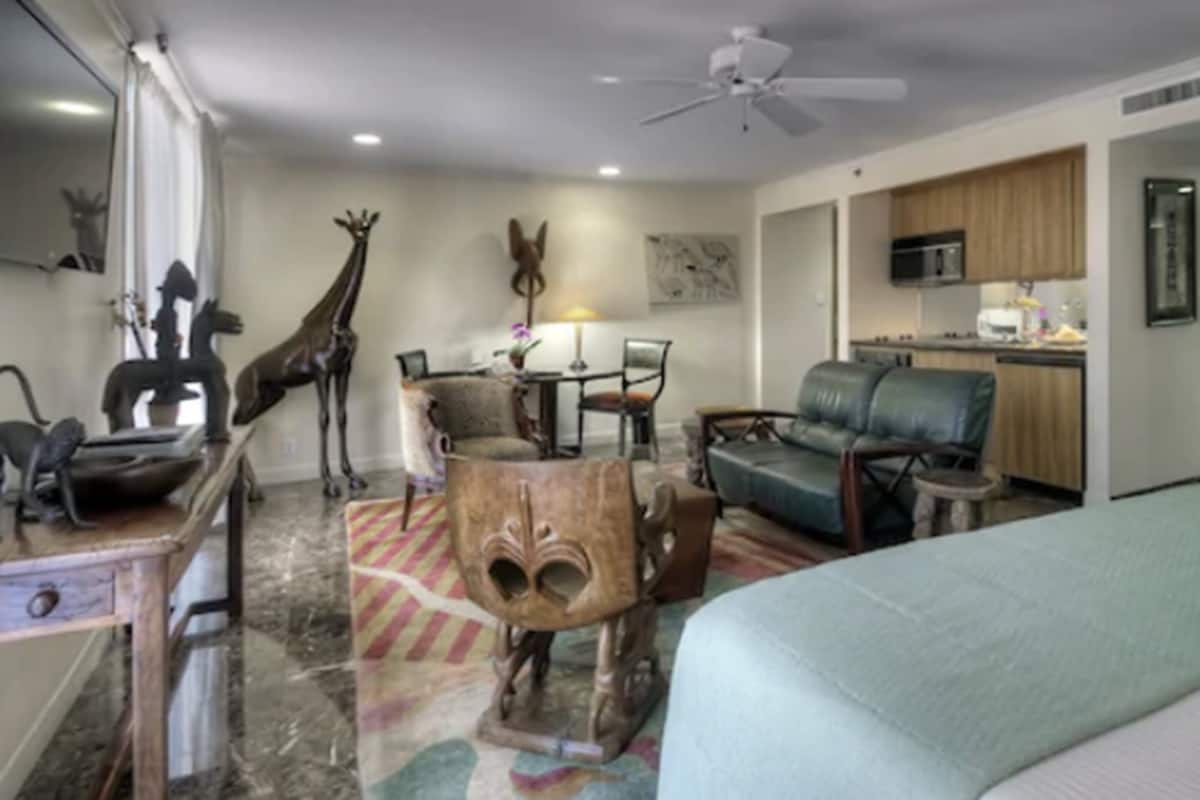 Suite, 1 très grand lit, cuisine | Literie de qualité, minibar, coffre-fort, décor unique