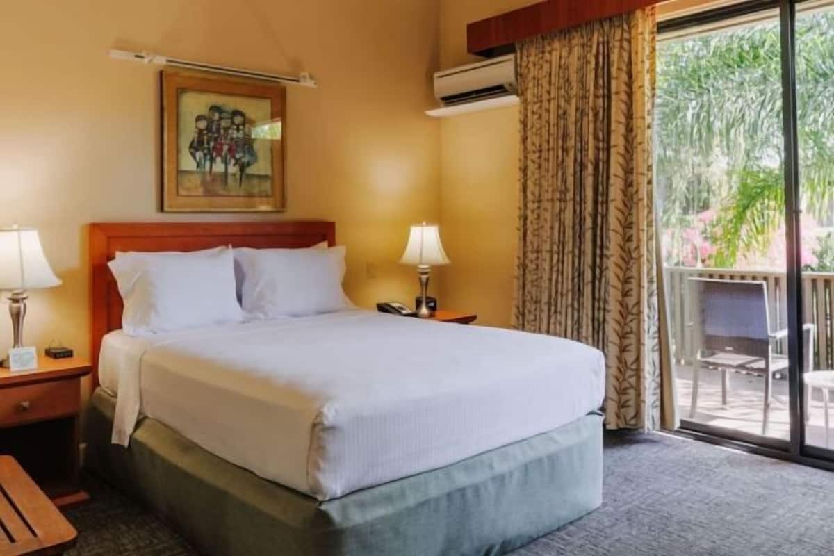 1 kamar tidur, seprai premium, minibar, dan brankas