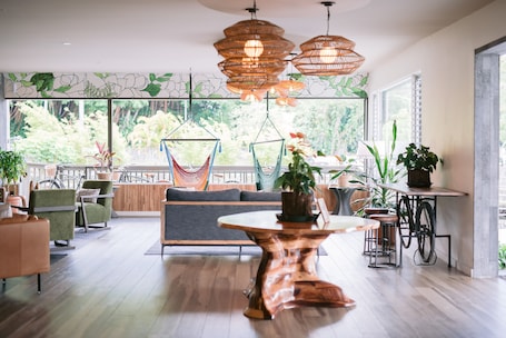 Lobby sitting area. SCP Hilo Hotel