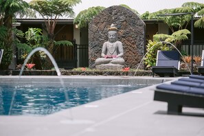 Piscine extérieure