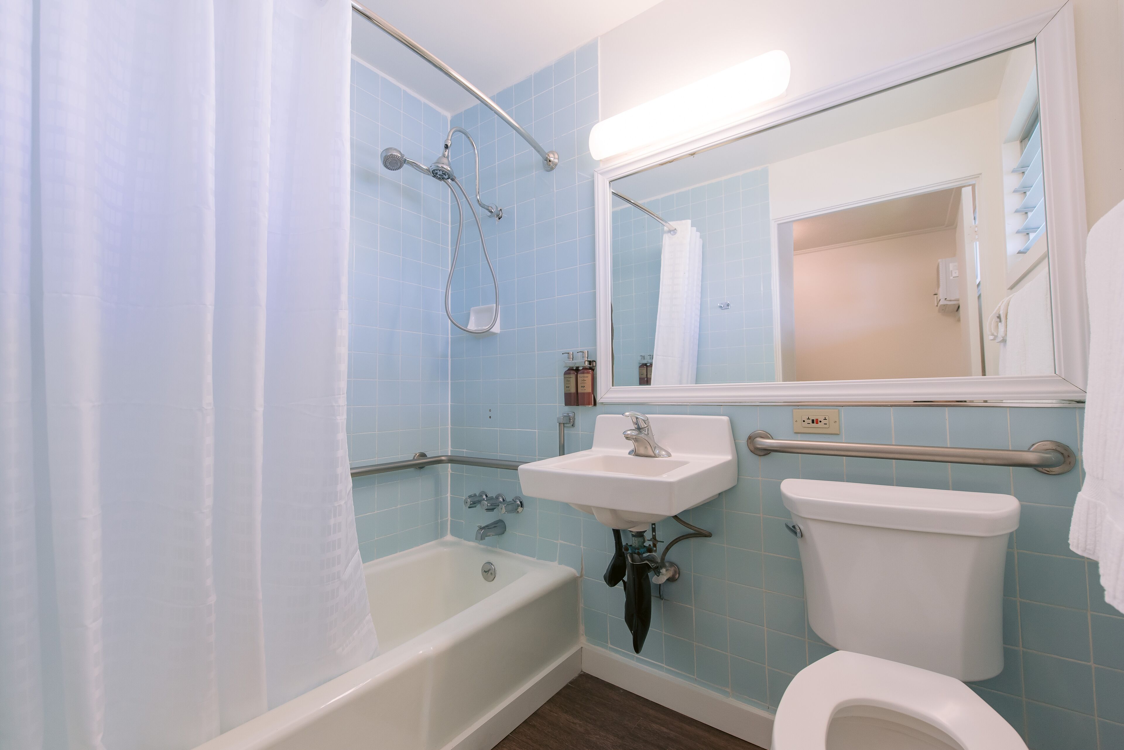 room, 2 double beds, accessible, poolside | bathroom | combined shower/bathtub, designer toiletries, hair dryer, towels