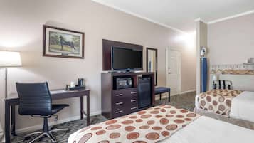 Iron/ironing board, free WiFi, bed sheets