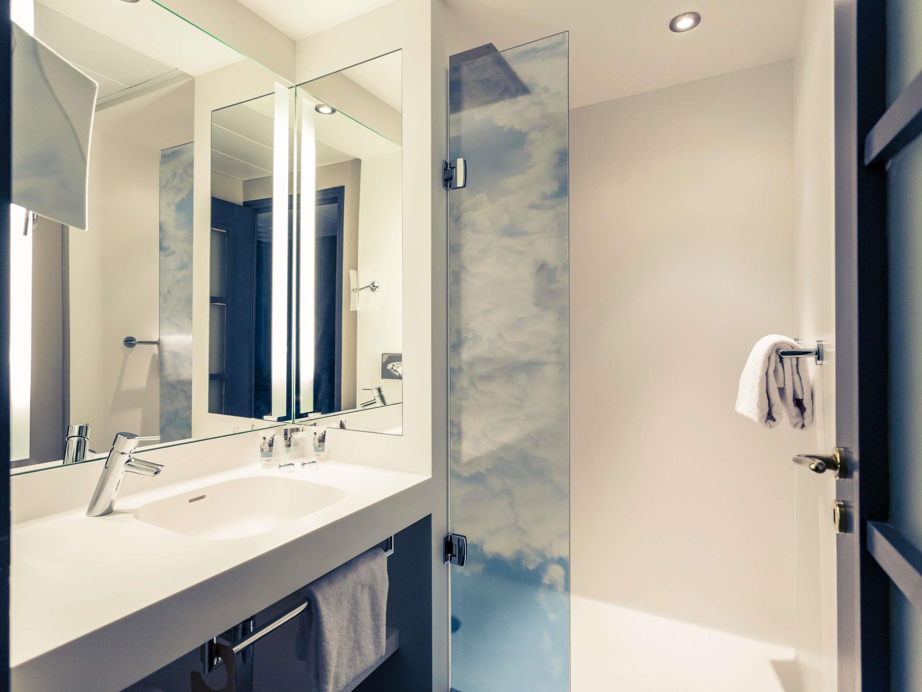 Privilege, Room, 1 Double Bed with Sofa bed | Premium bedding, minibar, in-room safe, desk